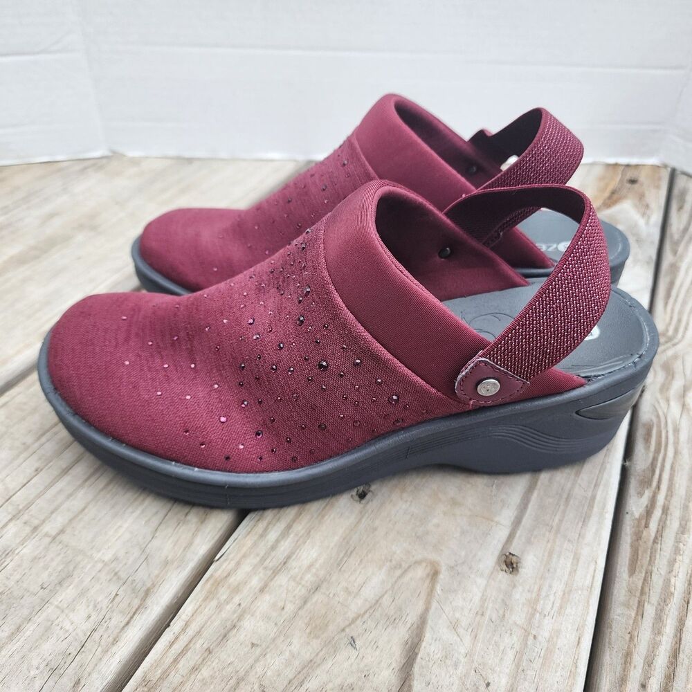 Bzees Womens Size 9W Dashing Bright Burgundy Rhinestone Slip On Slingback Clogs